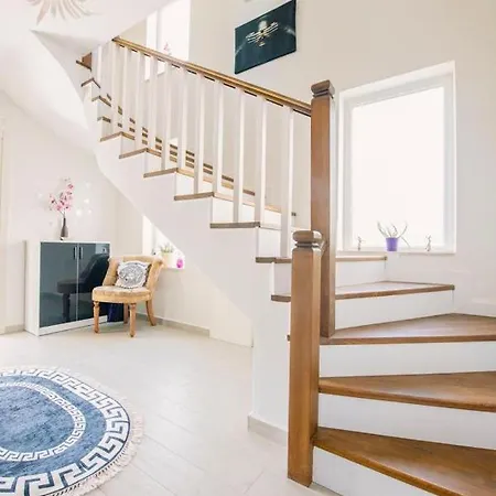 Villa Vision *